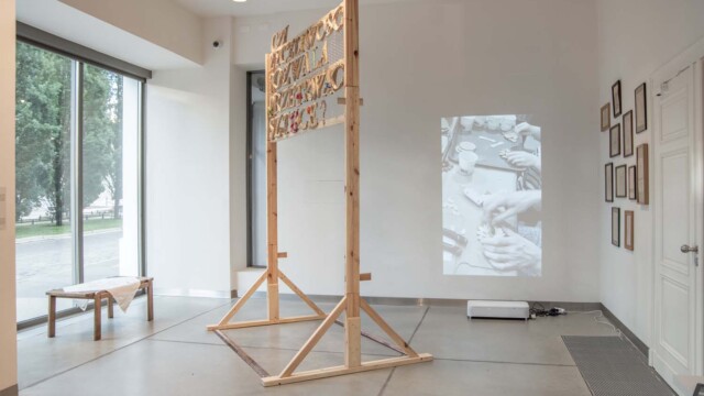 Barbara Stańko-Jurczyńska "Plan dożynek doskonałych. Współczesna rzeźba kolaboratywna w kontekście wiejskim"