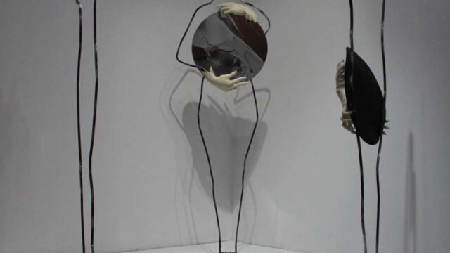 Anna Piętowska "ŚWIĄTYNIA WSTYDU, SAMOTNA WĘDRÓWKA KU SPOTKANIU Z INNYM: analiza motywu wstydu w relacji do ciała oraz nowych mediów, materializacja wstydu w rzeźbie"