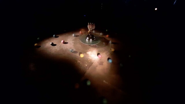 Julia Kawczyńska "Wanitatywny Model Wszechświata. Motyw czasu i gry w stworzeniu uniwersum w oparciu o teorię Wielkiego Wybuchu na podstawie wybranych dzieł artystycznych."