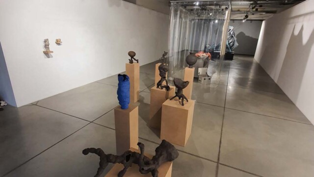 Marek Zieliński " Przekształcenia. Obiekty z pogranicza rzeźby i designu w nowych kontekstach doświadczania rzeczywistości."