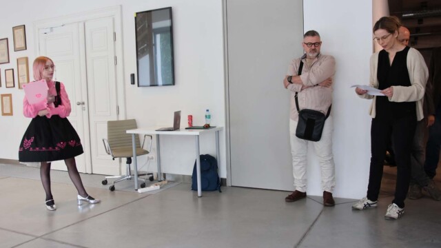 Barbara Stańko-Jurczyńska "Plan dożynek doskonałych. Współczesna rzeźba kolaboratywna w kontekście wiejskim"