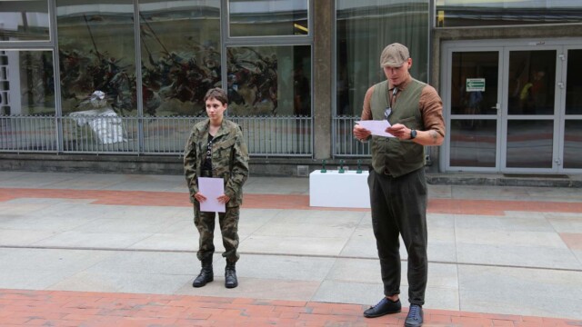 Martyna Przybyło "Konflikty przestrzenne Wszechświata sztuki. Anihilacja rzeźby"