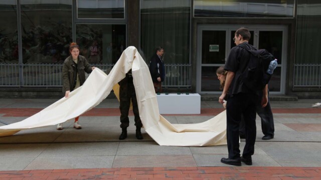 Martyna Przybyło "Konflikty przestrzenne Wszechświata sztuki. Anihilacja rzeźby"