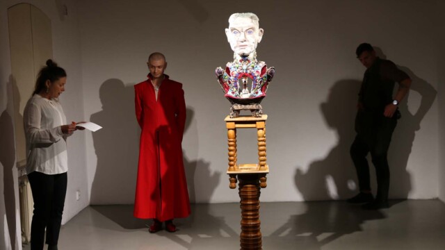 Mikołaj Thiel "Matka i Małpa. Pozorna dychotomia pochodzenia człowieka"