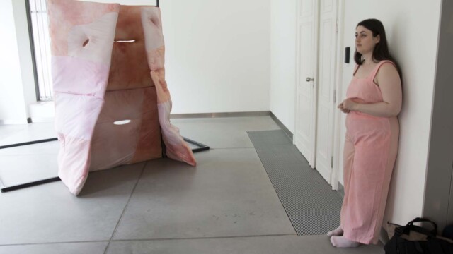 Ksenia Pyza "… ciałem w sztuce. O ciele czującym przestrzeń dzieła."