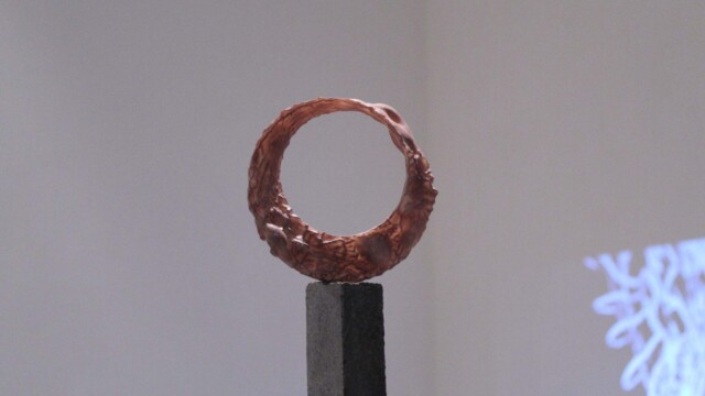 Piotr Czaban "Narracja niewerbalna, narracyjny charakter rzeźby, analiza a wybranych przykładach z kontekstem własnej twórczości"